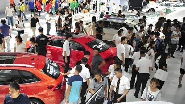 兴业策略 新造车半年交卷：零跑逆袭，华为、小米声量强势